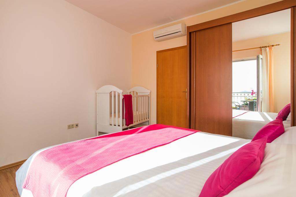 Apartments Grbic 米利尼 外观 照片